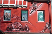 Outdoor Hütte Triberg Fassade Wandmalerei Evelina Iacubino